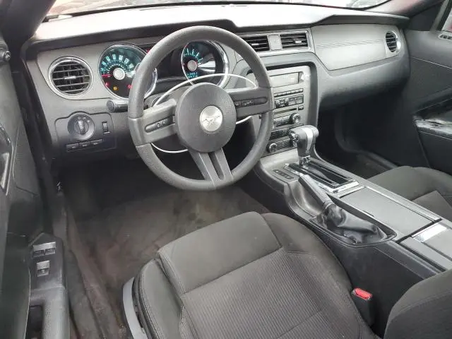 2011 FORD MUSTANG