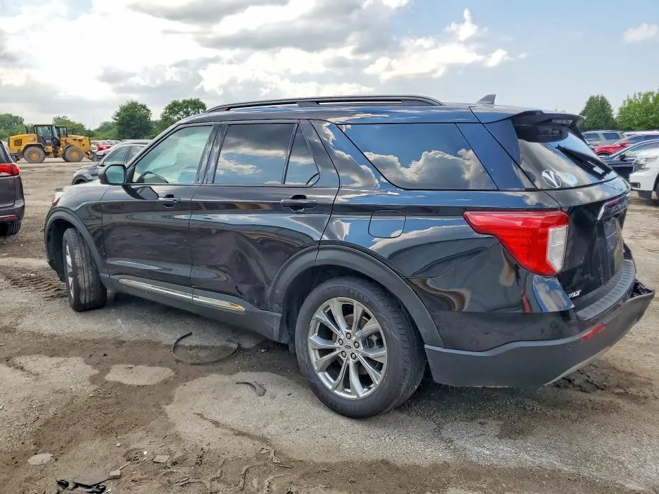 2021 FORD EXPLORER XLT  