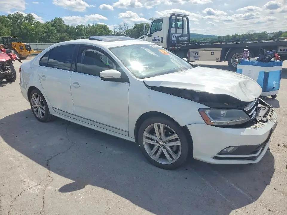 2017 VOLKSWAGEN JETTA SEL  