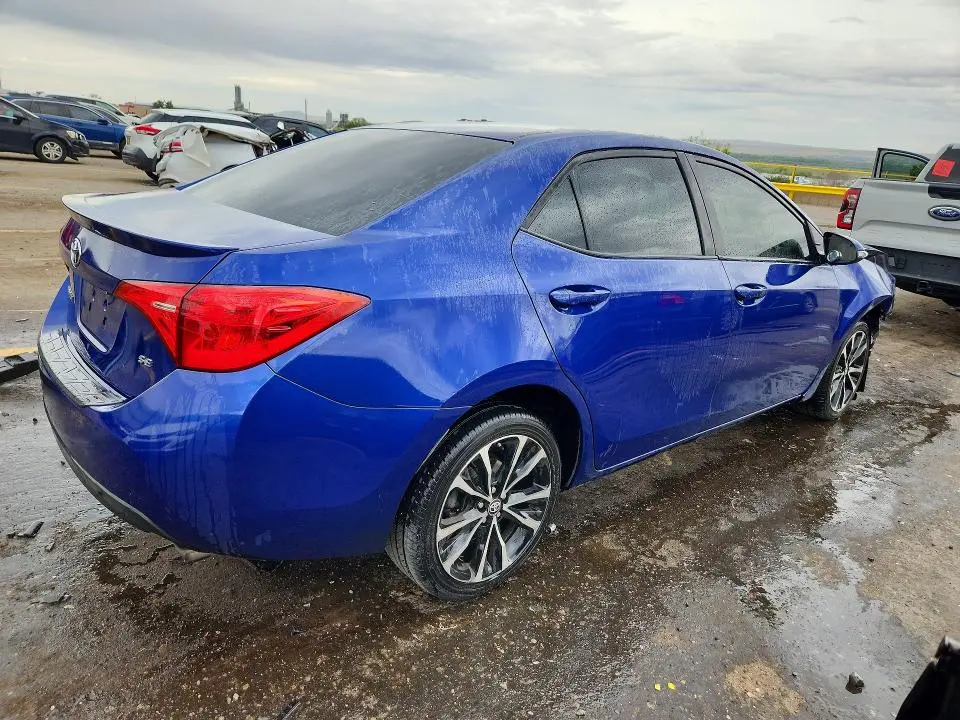 2018 TOYOTA COROLLA SE  
