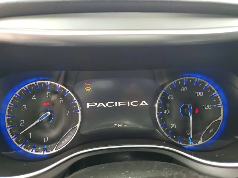 2019 CHRYSLER PACIFICA TOURING L PLUS  