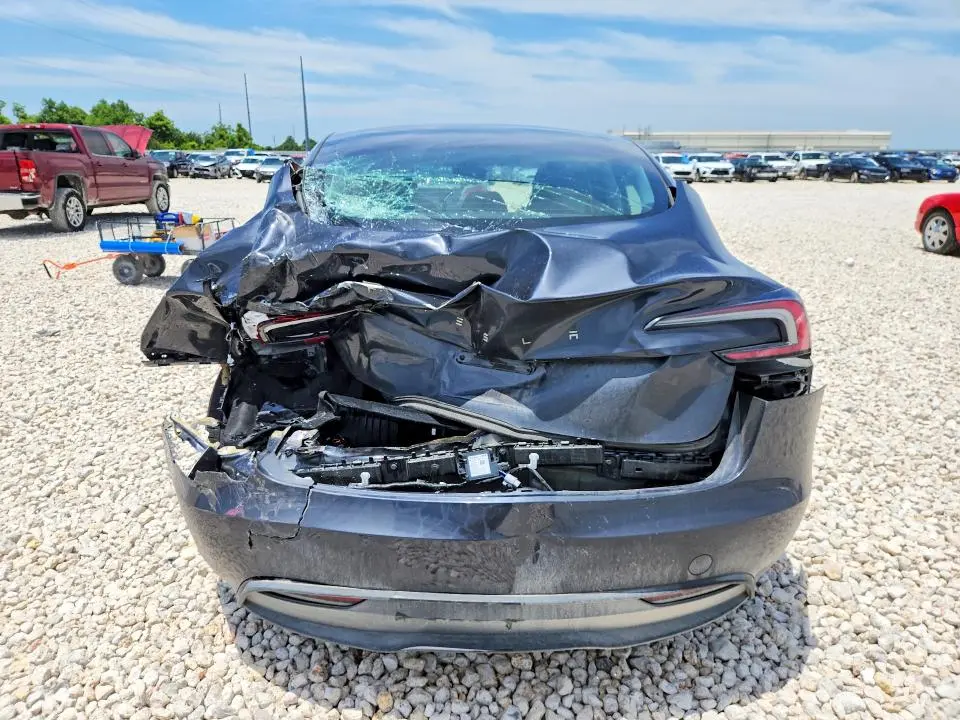 2025 TESLA MODEL 3   