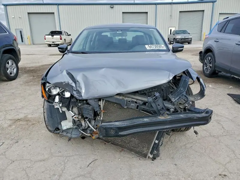 2015 VOLKSWAGEN PASSAT S  