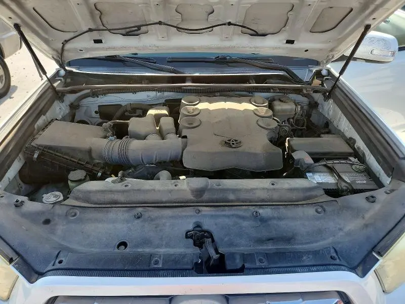 2012 TOYOTA 4RUNNER SR5  