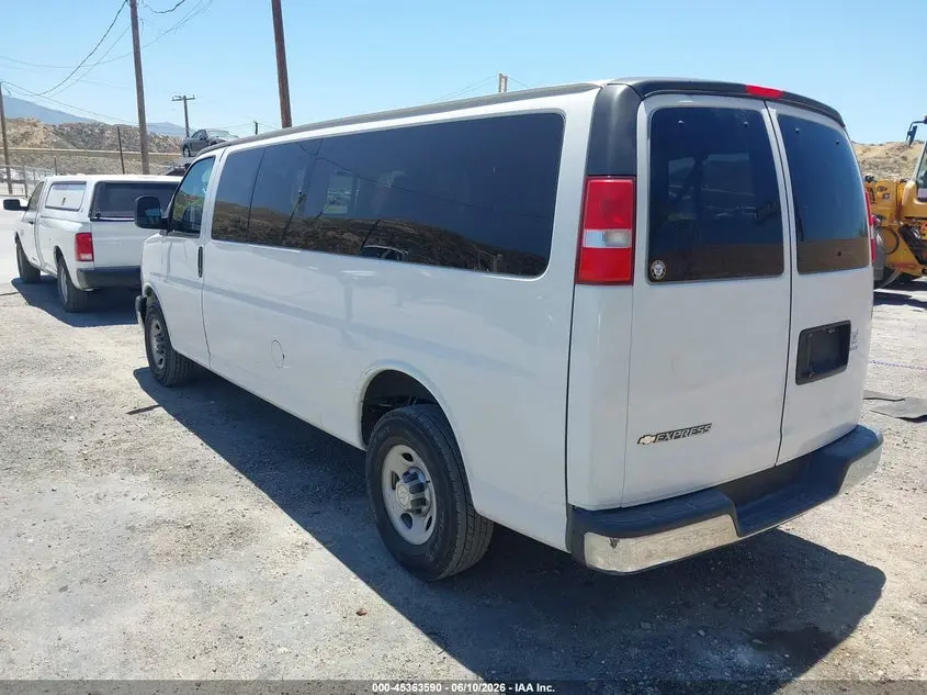 2017 CHEVROLET EXPRESS 3500 LT
