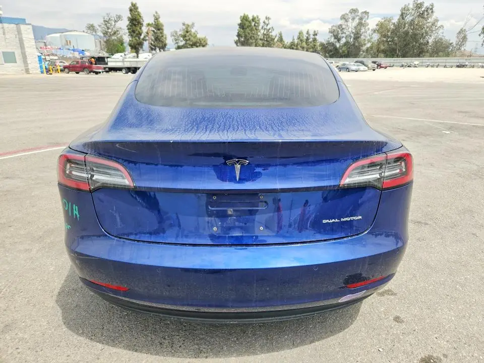 2018 TESLA MODEL 3   