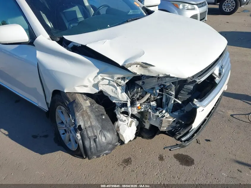 2013 TOYOTA HIGHLANDER SE V6
