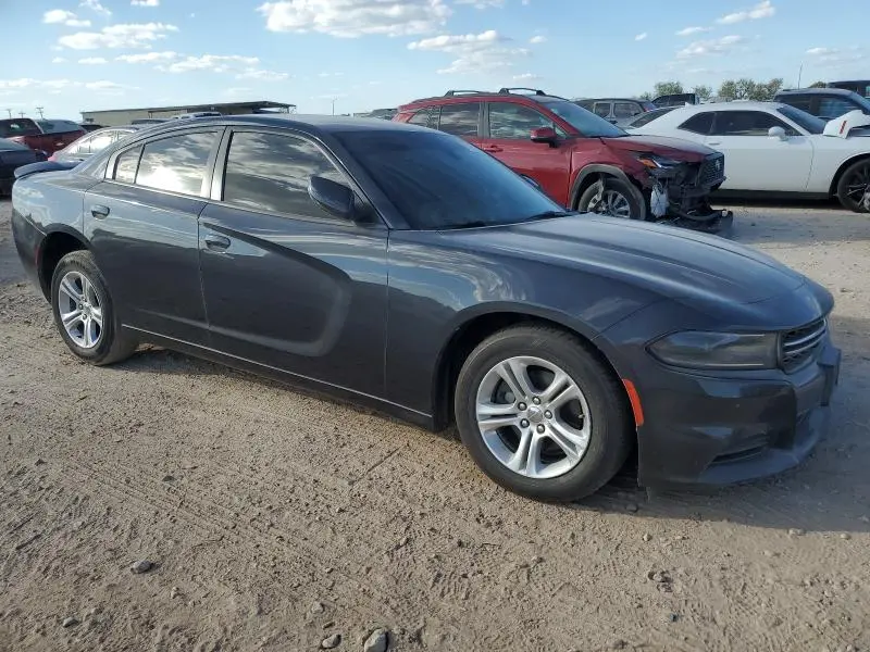 2017 DODGE CHARGER SE  