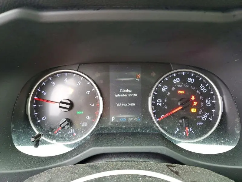 2019 TOYOTA RAV4 XLE  