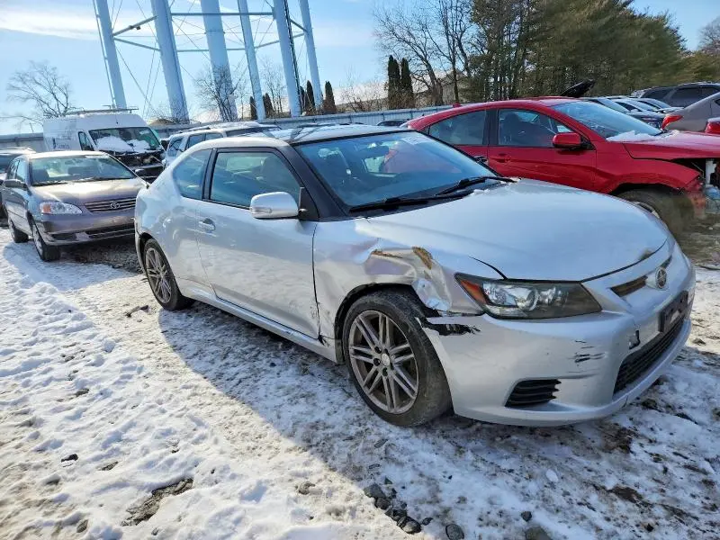 2013 TOYOTA SCION TC   