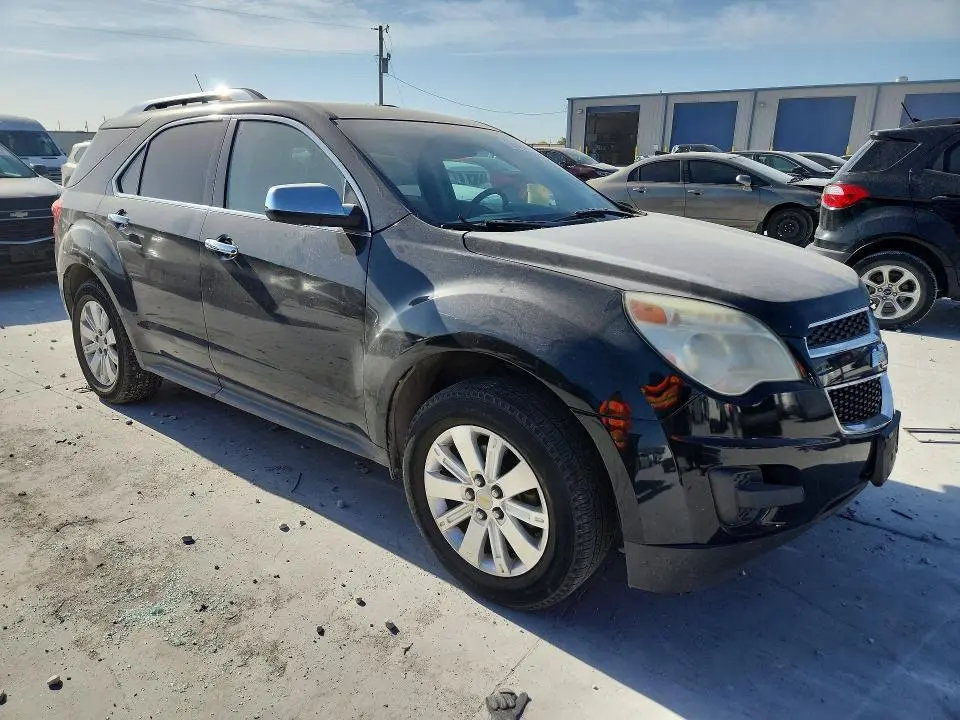 2011 CHEVROLET EQUINOX LT  