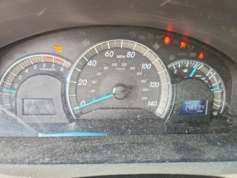 2014 TOYOTA CAMRY SE  
