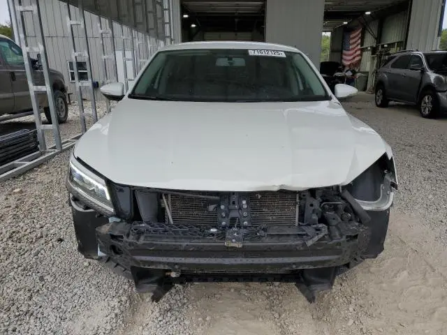 2017 VOLKSWAGEN PASSAT R-LINE  