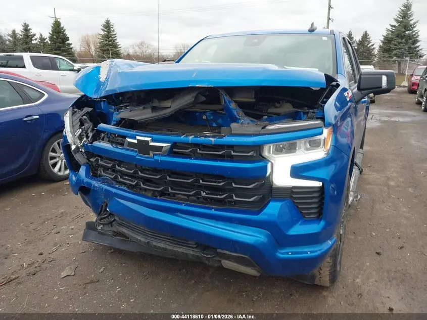 2023 CHEVROLET SILVERADO 1500 4WD  SHORT BED RST
