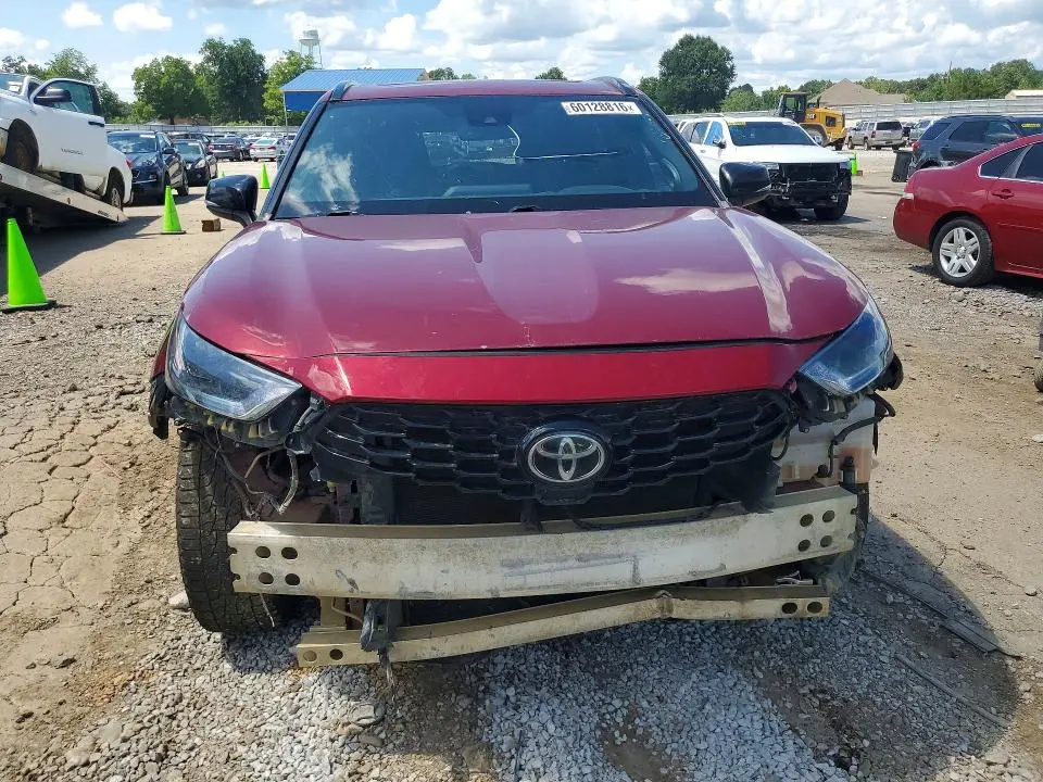 2021 TOYOTA HIGHLANDER XSE  