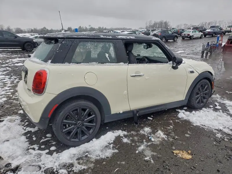2021 MINI COOPER   