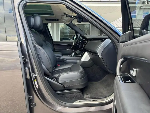 2022 LAND ROVER RANGE ROVER FIRST EDITION  