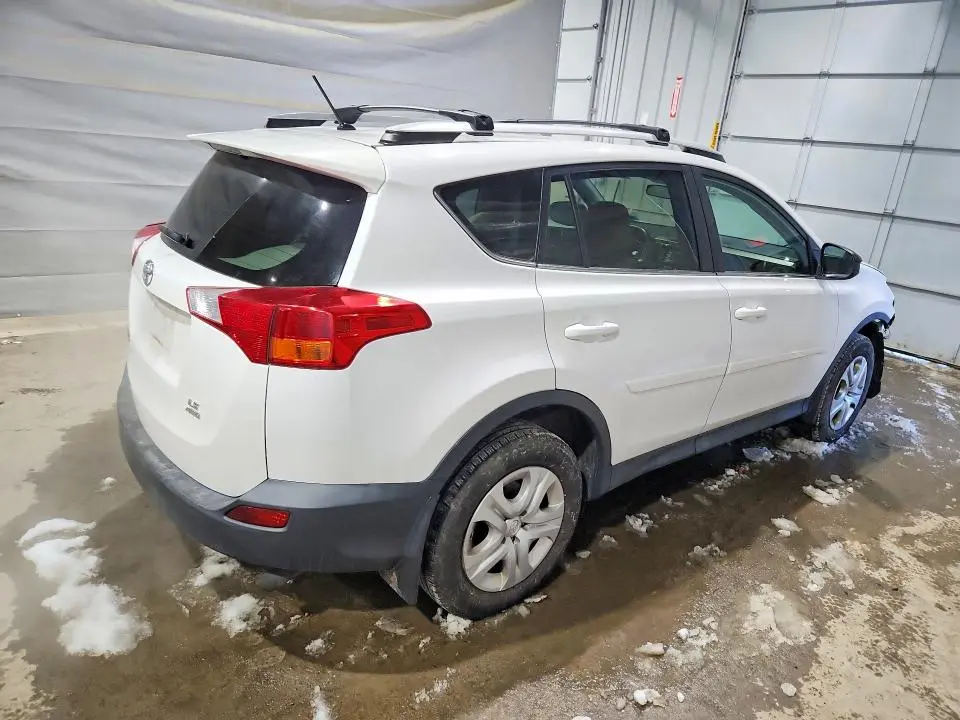 2015 TOYOTA RAV4 LE  