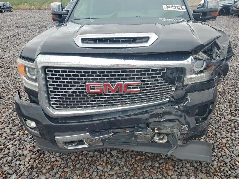 2017 GMC SIERRA K3500 DENALI  