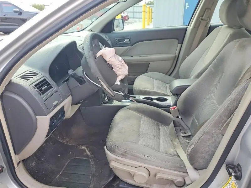2010 FORD FUSION S  