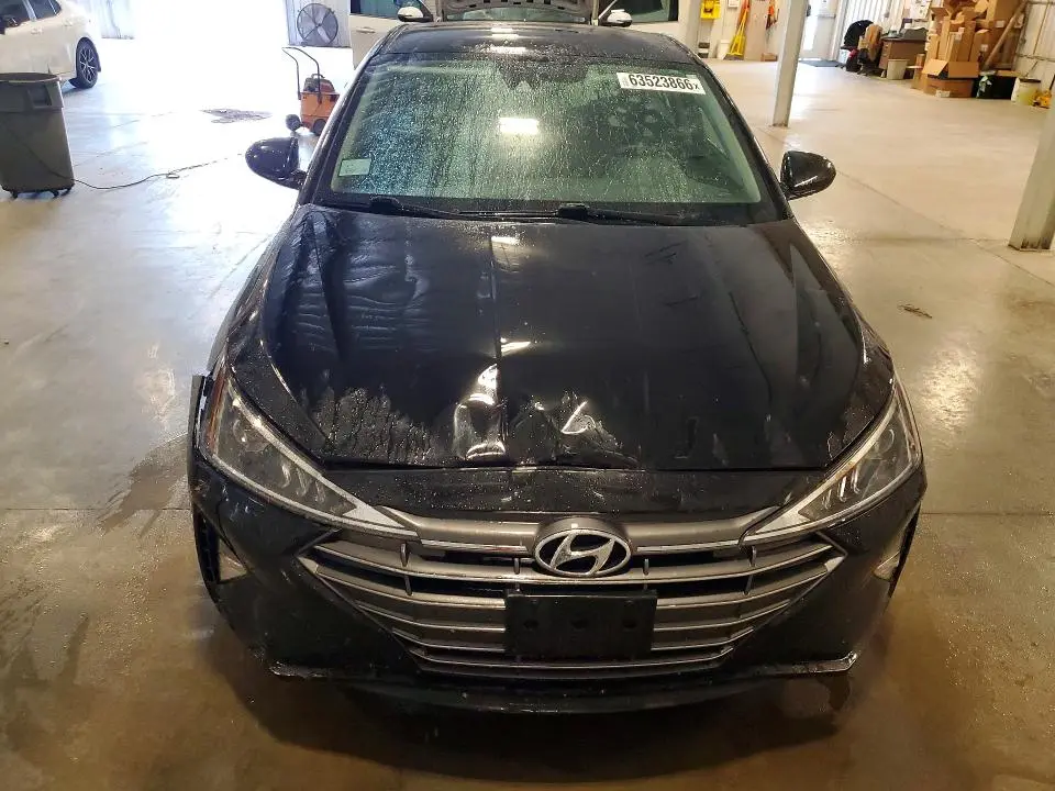 2020 HYUNDAI ELANTRA SEL  