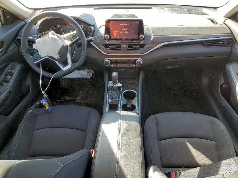 2024 NISSAN ALTIMA SV  