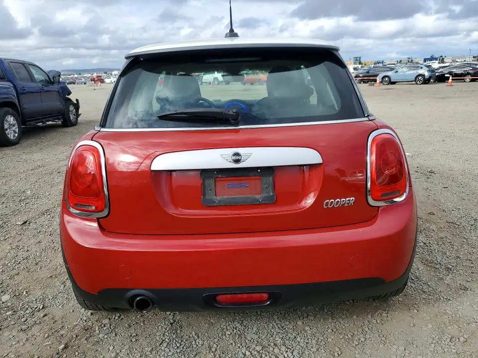 2014 MINI COOPER   