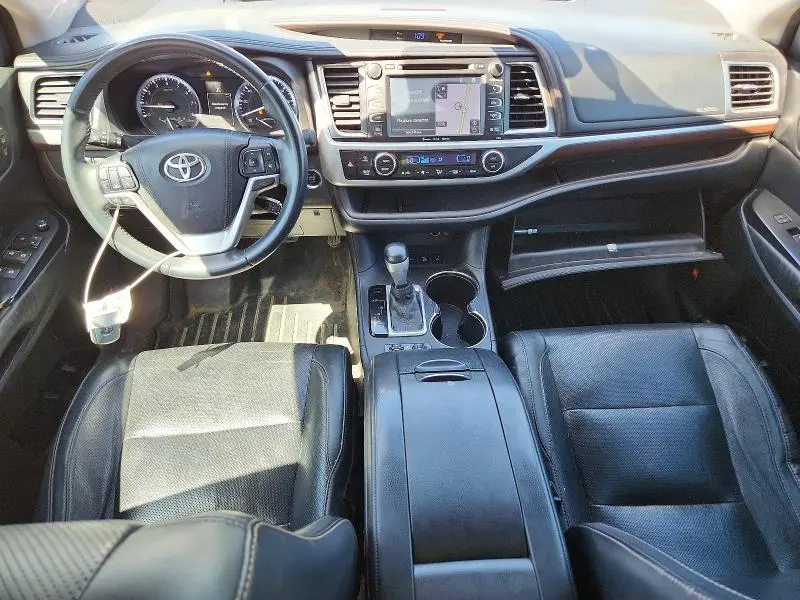 2016 TOYOTA HIGHLANDER LIMITED  