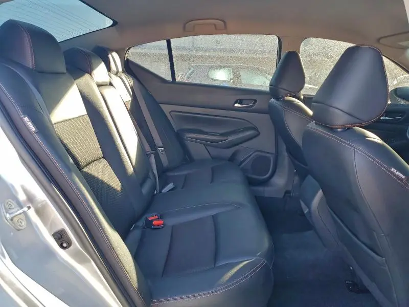 2021 NISSAN ALTIMA SR  