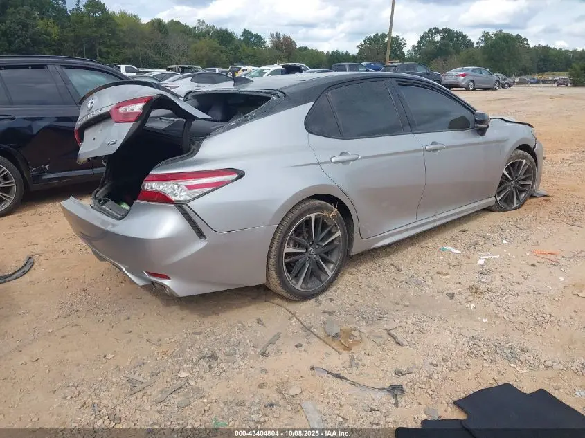 2019 TOYOTA CAMRY XSE