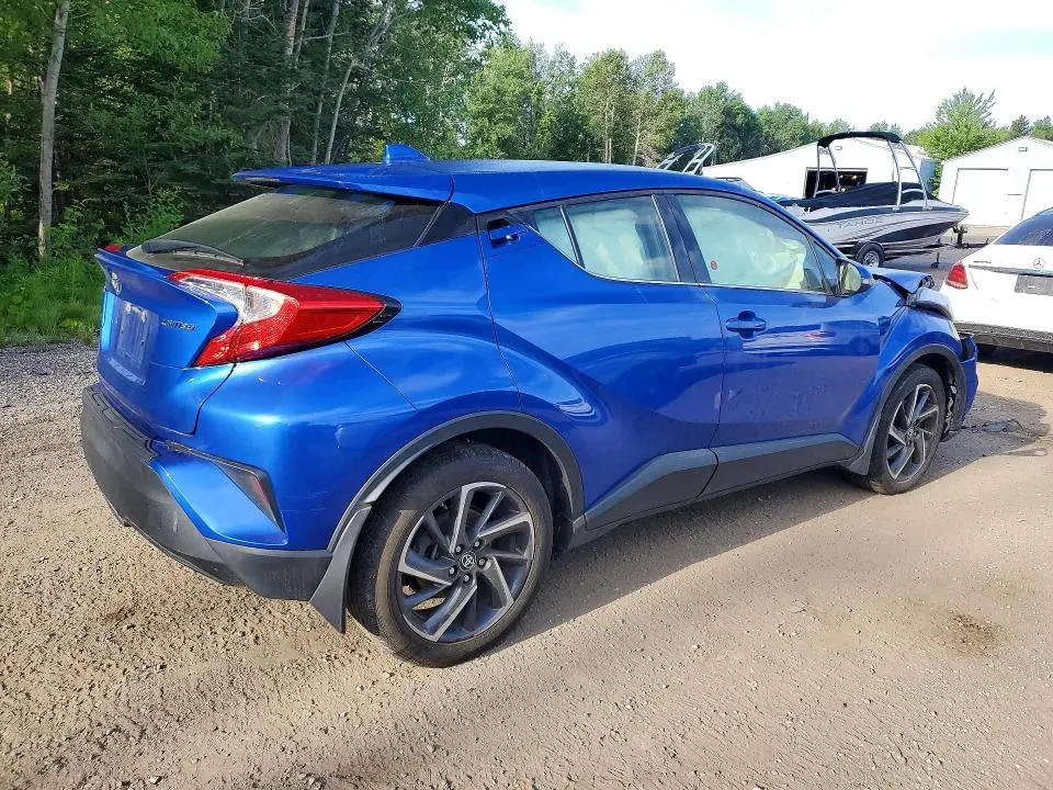 2020 TOYOTA C-HR LE  