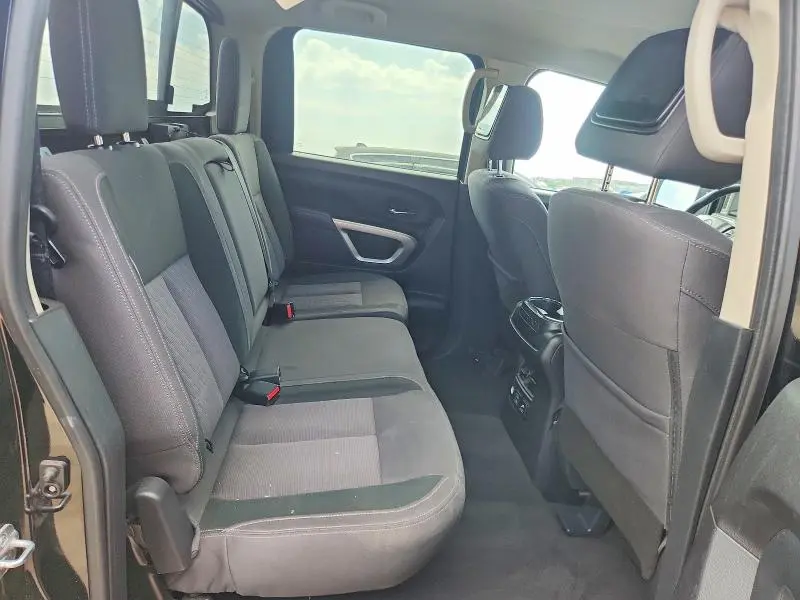 2021 NISSAN TITAN SV  
