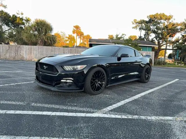 2017 FORD MUSTANG GT  