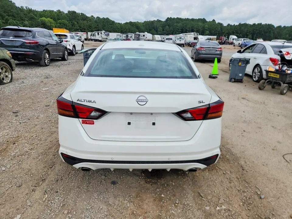 2024 NISSAN ALTIMA SL  