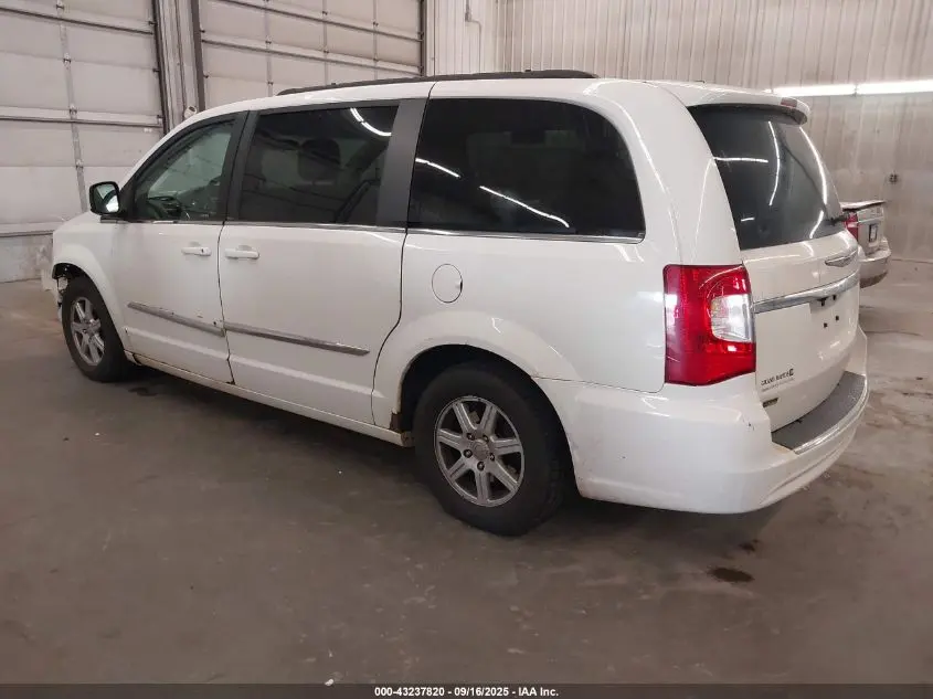 2011 CHRYSLER TOWN & COUNTRY TOURING