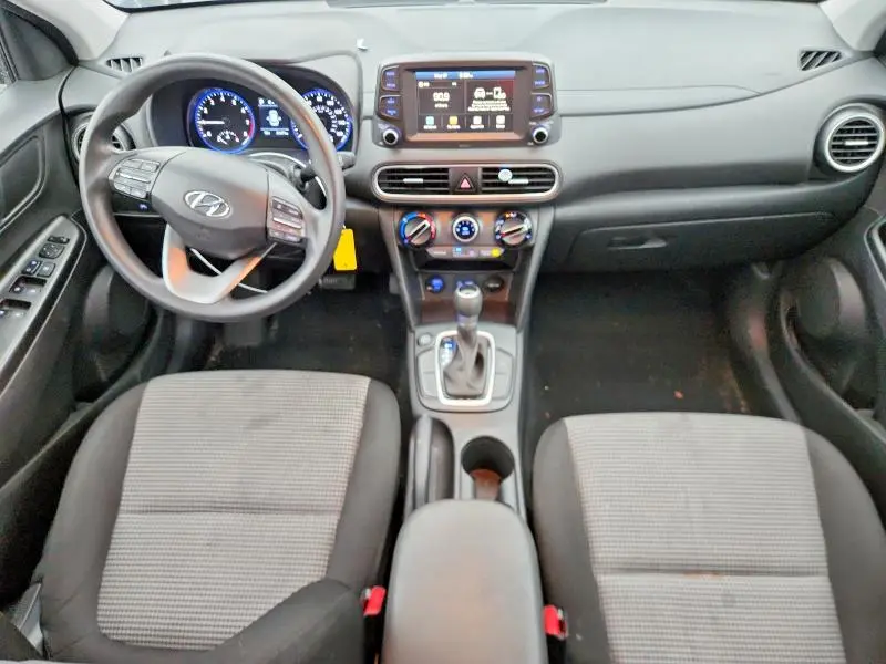 2020 HYUNDAI KONA SE  