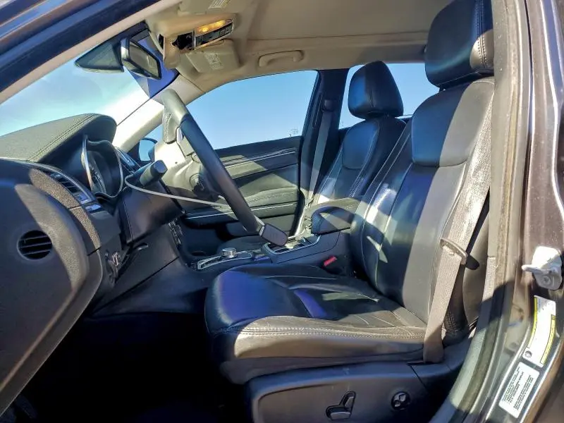 2017 CHRYSLER 300 LIMITED  