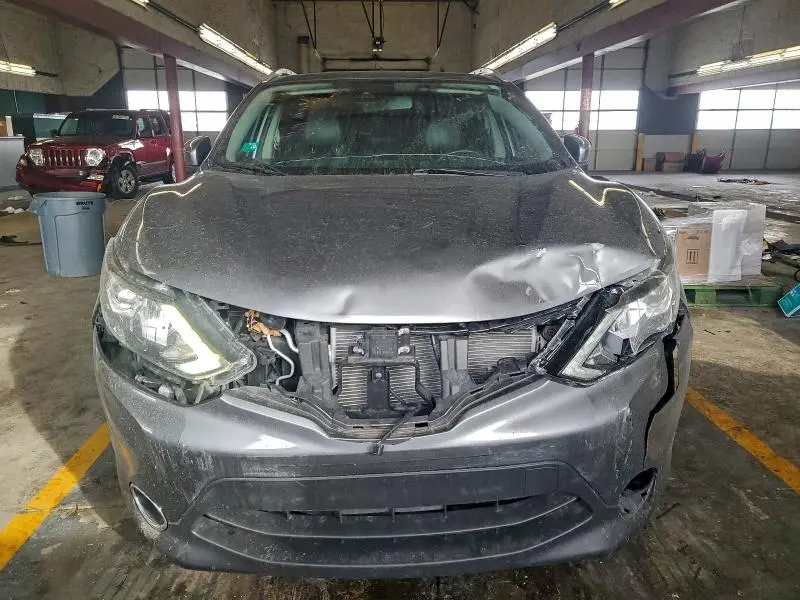 2017 NISSAN ROGUE SPORT S  