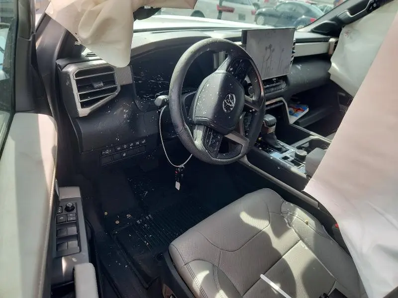 2026 TOYOTA TUNDRA CREWMAX LIMITED  