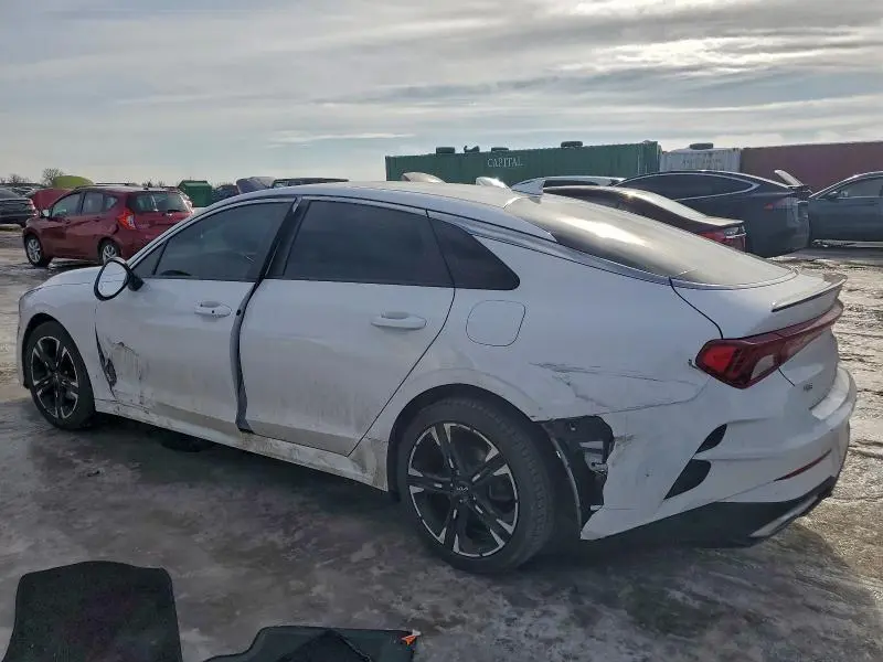 2022 KIA K5   