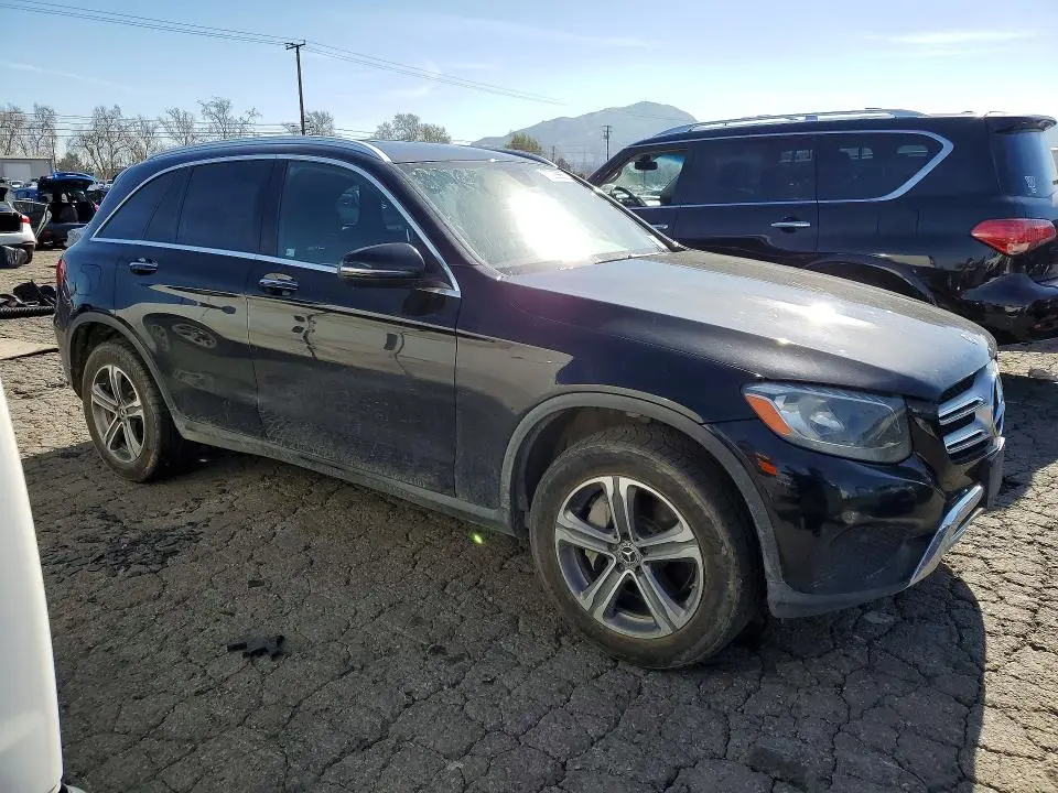 2019 MERCEDES-BENZ GLC 300  