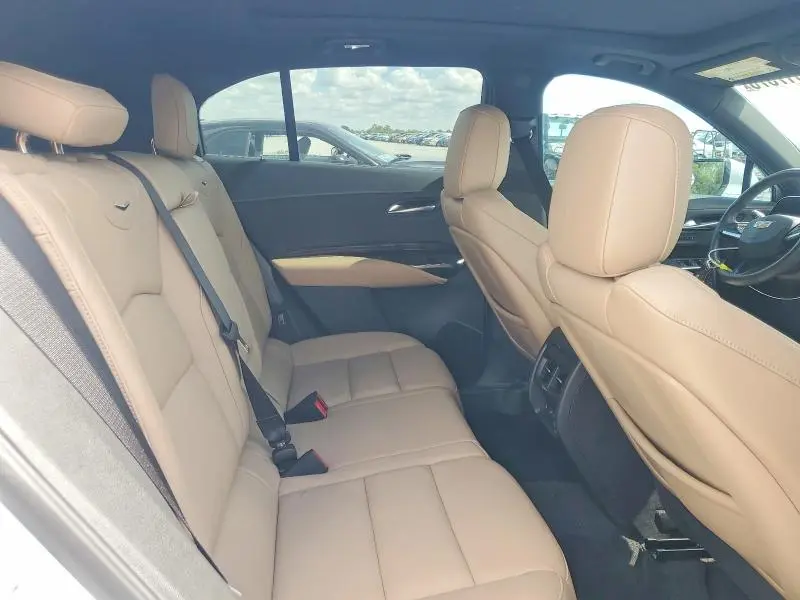 2025 CADILLAC XT4 PREMIUM LUXURY  