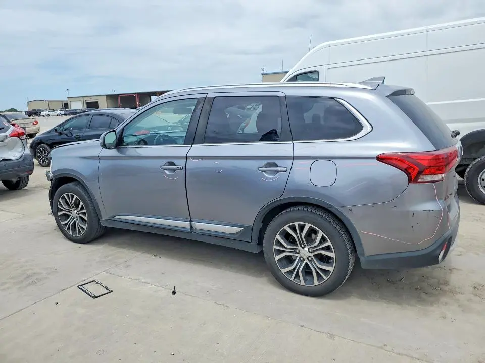 2017 MITSUBISHI OUTLANDER SE  