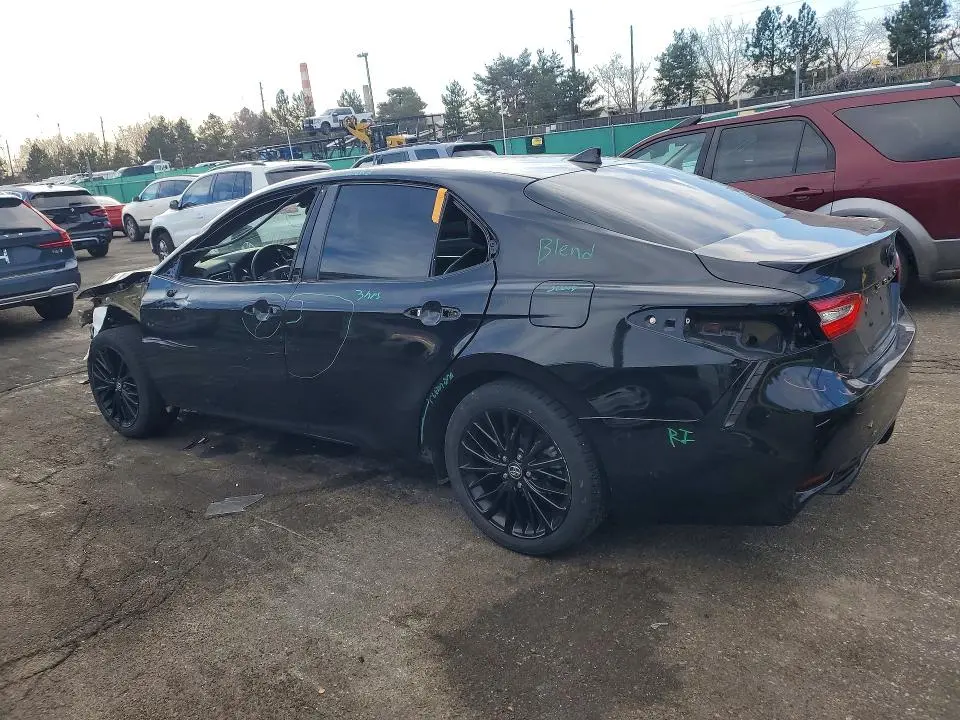 2020 TOYOTA CAMRY SE  