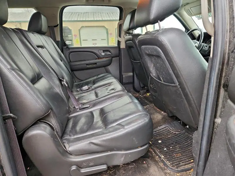 2012 CHEVROLET SUBURBAN K1500 LT  