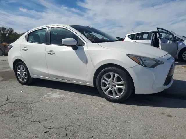 2017 TOYOTA YARIS IA   