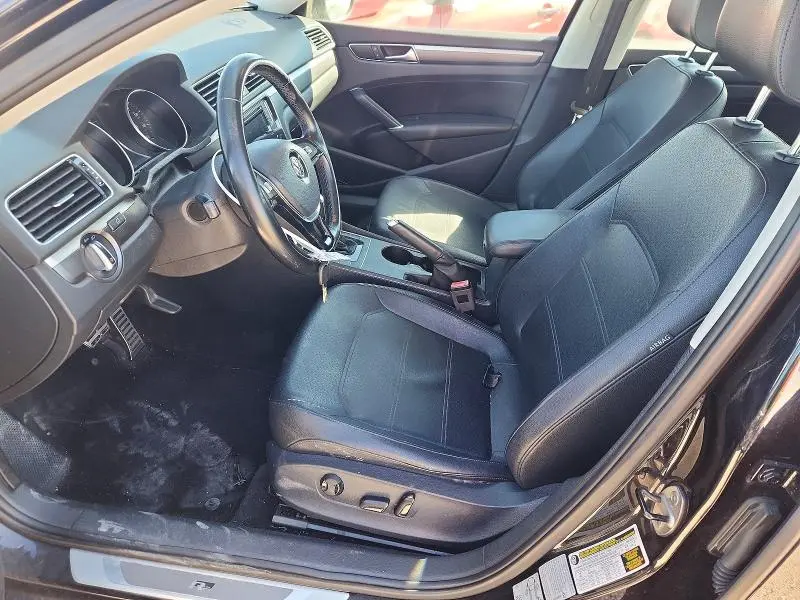 2017 VOLKSWAGEN PASSAT R-LINE  