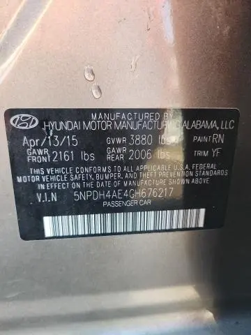 2016 HYUNDAI ELANTRA SE  