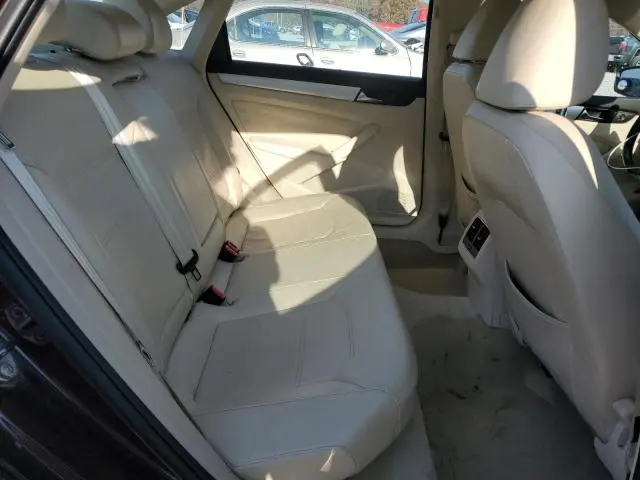 2013 VOLKSWAGEN PASSAT SE  