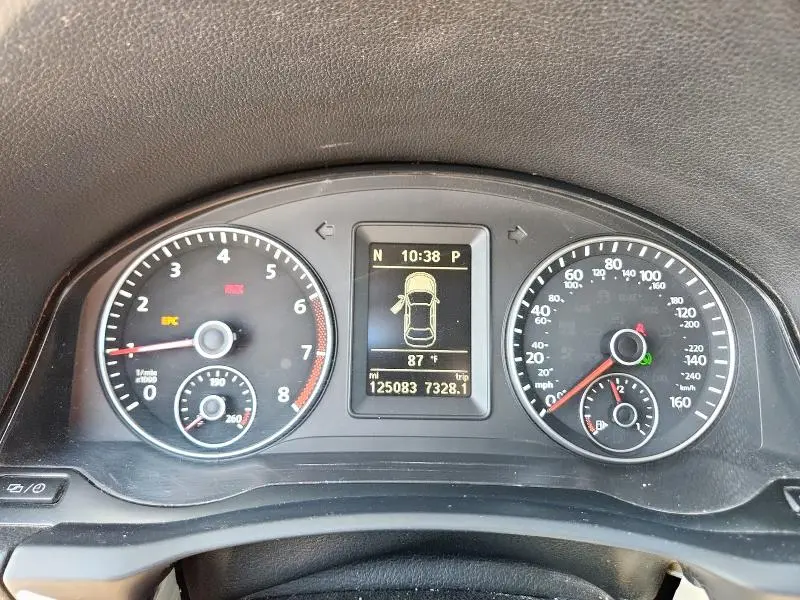 2014 VOLKSWAGEN EOS LUX  